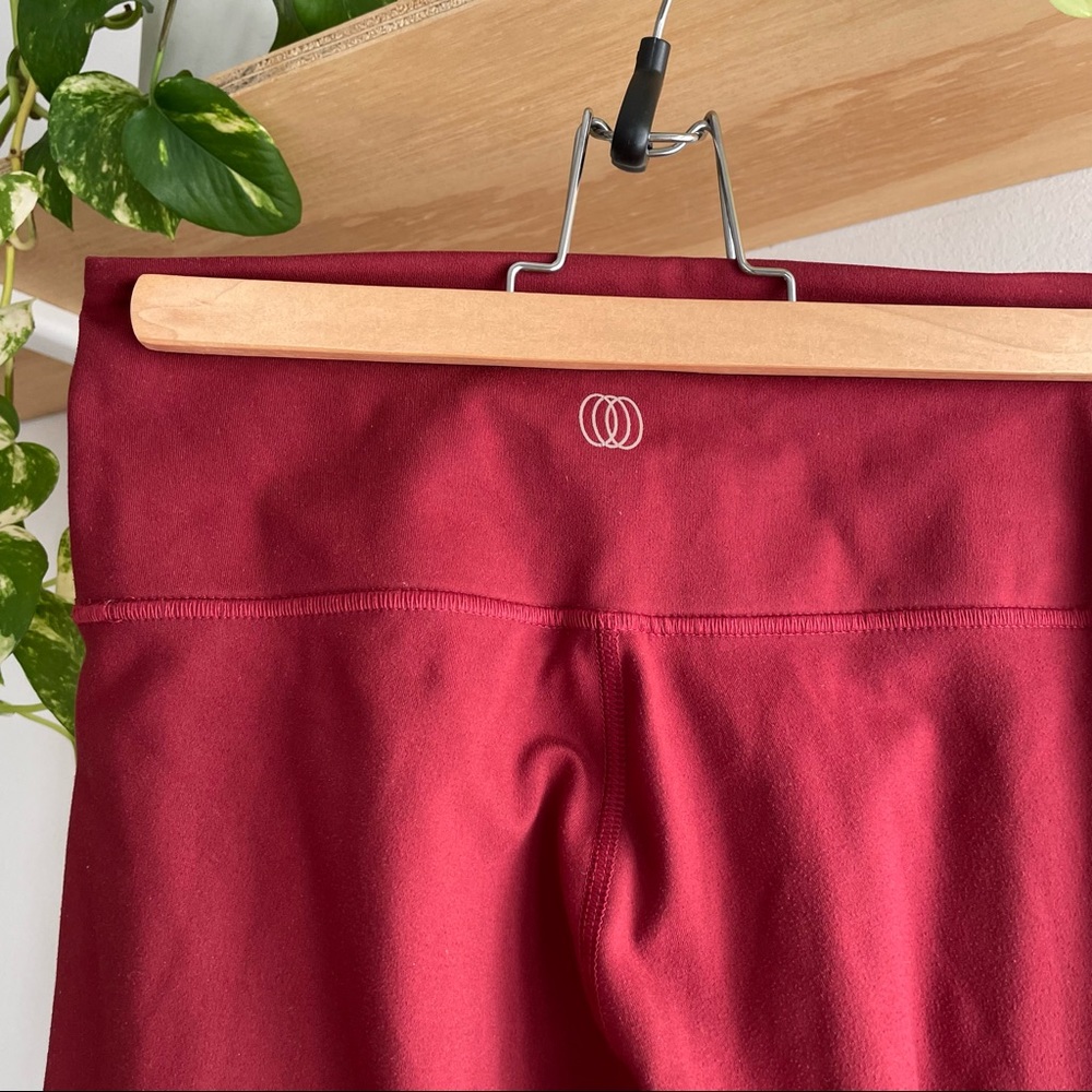 Full length high rise red crimson leggings.